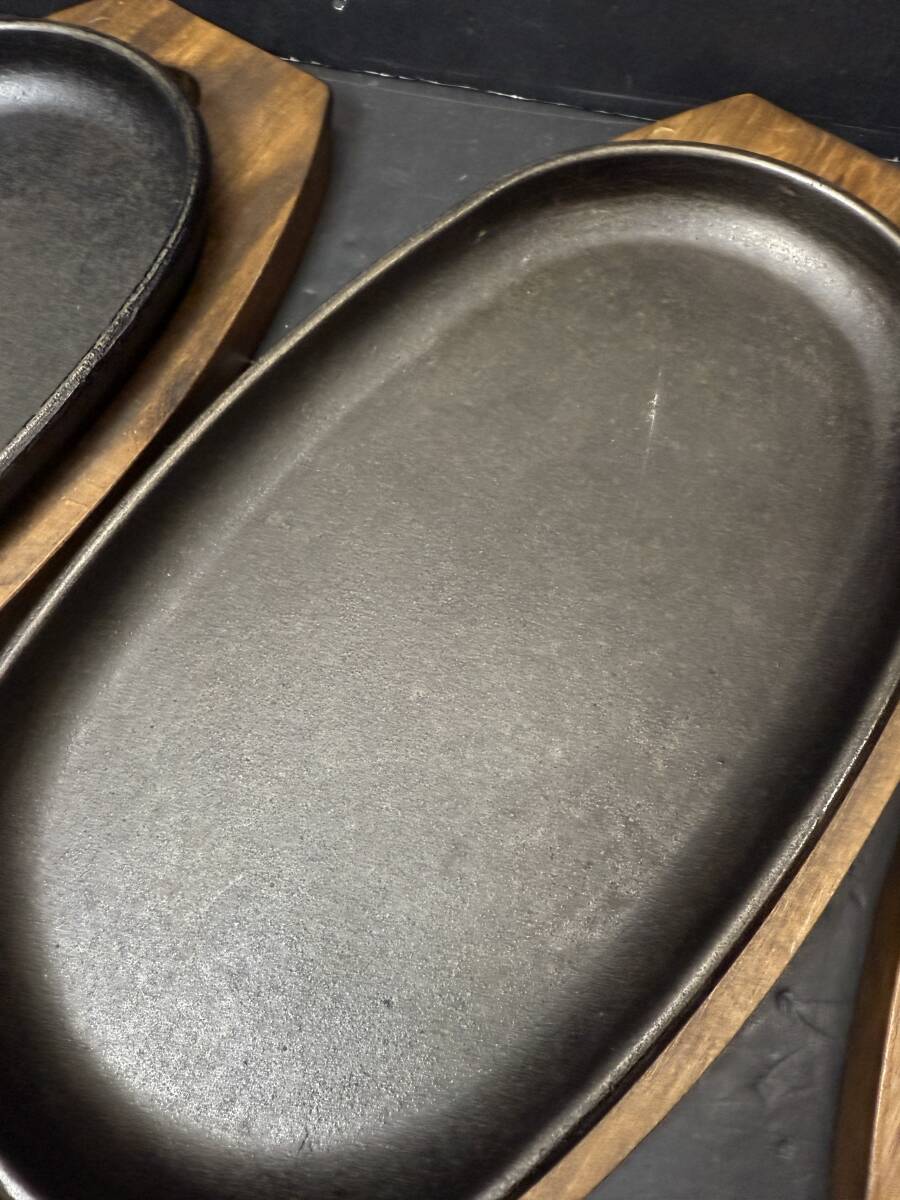 ★格安出品 南部 盛栄堂 ステーキ皿 3枚セット 小判型 鉄板 お皿 金属工芸 アウトドア キャンプ 鉄板焼き Se25_画像3