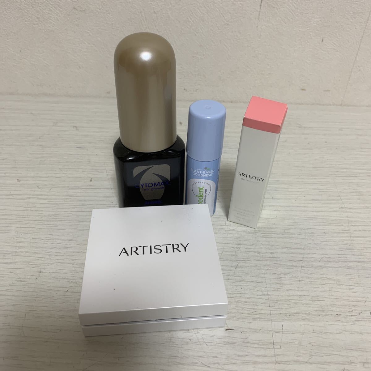 Amway アムウェイ コスメ等4個セット プレストパウダー+クリアリップバーム+サイトマックス+スプリーデント コスメ 化粧品_画像1