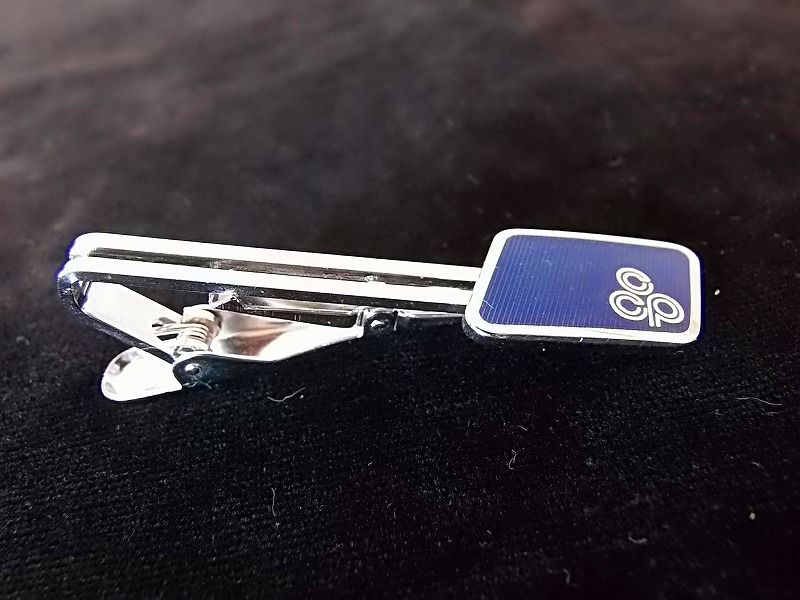 古い タイ留め（タイクリップ）◆企業のマーク入りですが会社名不明■長さ55㎜/重さ10g ■亡父が持っていたもの ★擦れ・小疵 ■送料￥140_画像4