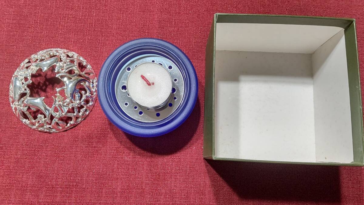 1013-6 フランス製 クリストフル Christofle シルバーコーティング キャンドルホルダー イルカモチーフ ろうそく付き 箱上蓋のみ下部欠品_画像2