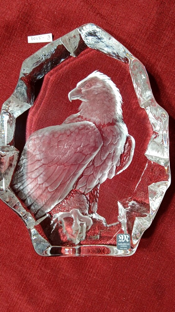 1015-3 スウェーデン製 クリスタルガラス 置物 マッツジョナサン ハクトウワシ（高さ19.5幅14.5奥行4㎝重さ2079g）_画像1