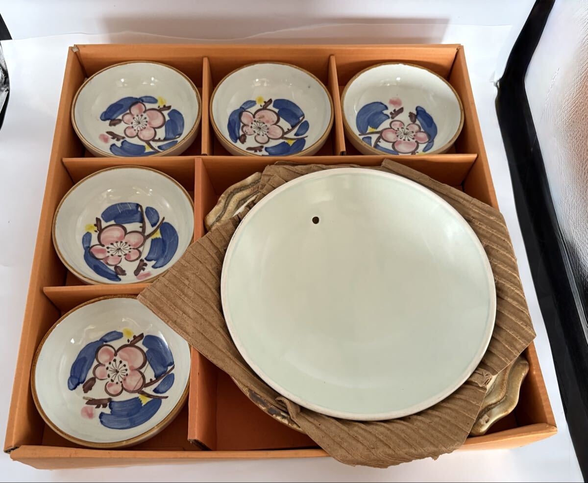 伝鍋／碗5客 耐食器 YOKKAICIHI。日本産　箱入　未使用　昭和レトロ　_画像2