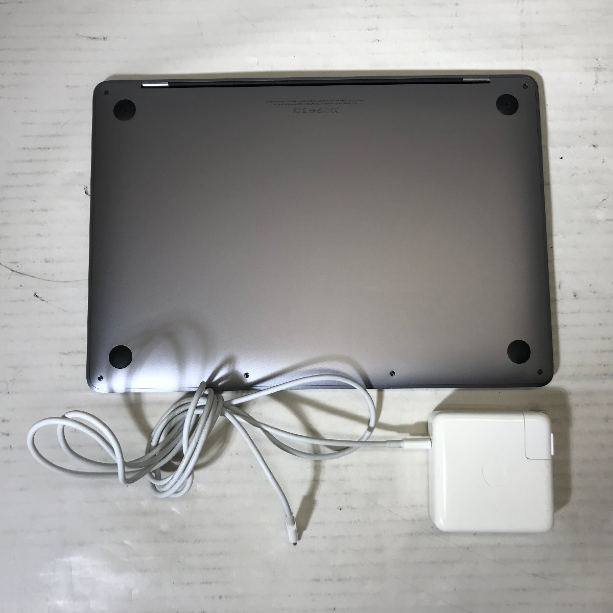 Apple Inc. MacBook Pro 13-inch 2017 Two Thunderbolt 3 ports Core i5 2.30GHz/16 GB/512 GB(SSD) 〔A0617〕_画像10