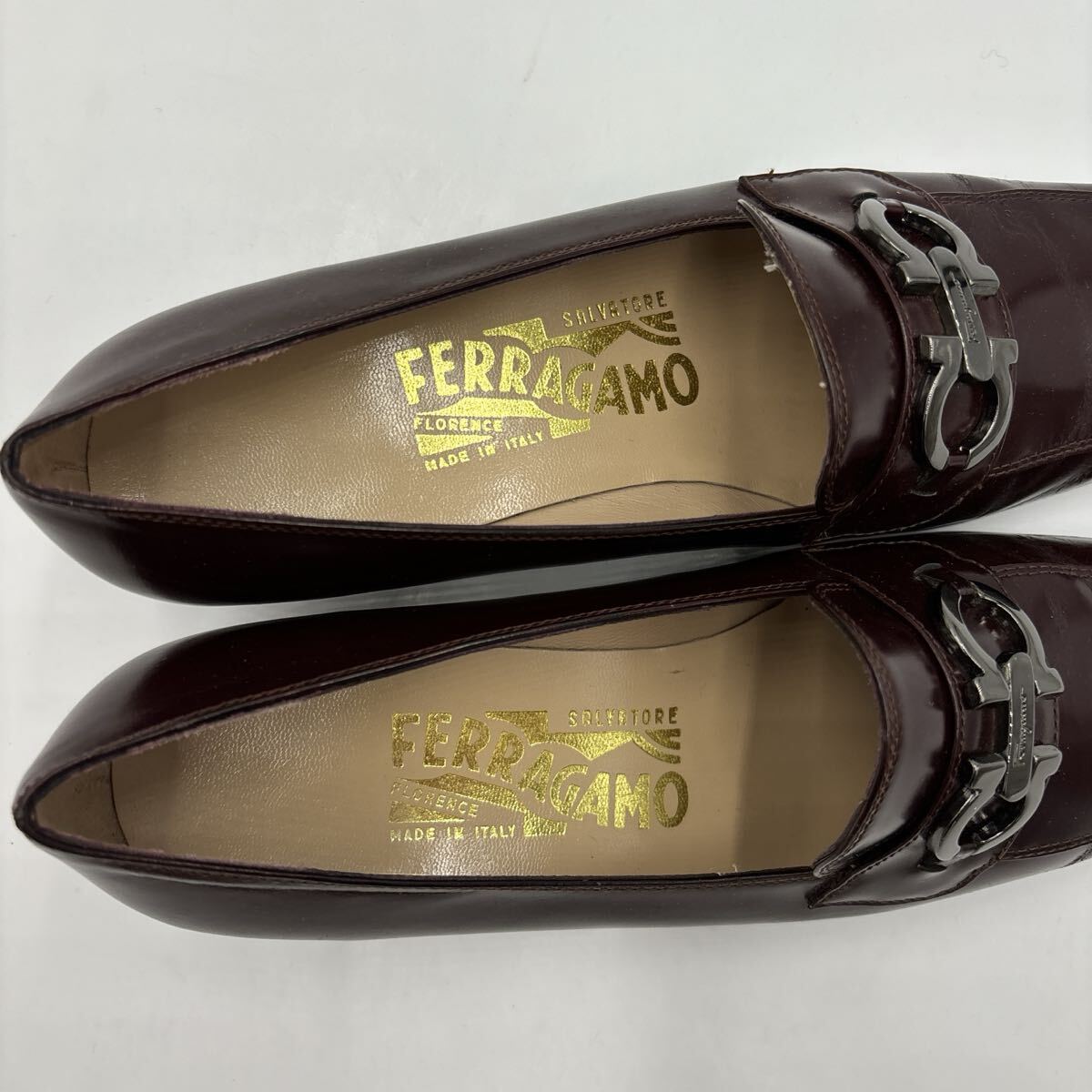 * с коробкой сделано в Италии ' высококлассный женская обувь ' Salvatore Ferragamo Salvatore Ferragamo натуральная кожа gun chi-ni каблук / туфли-лодочки 5C 22cm женский 