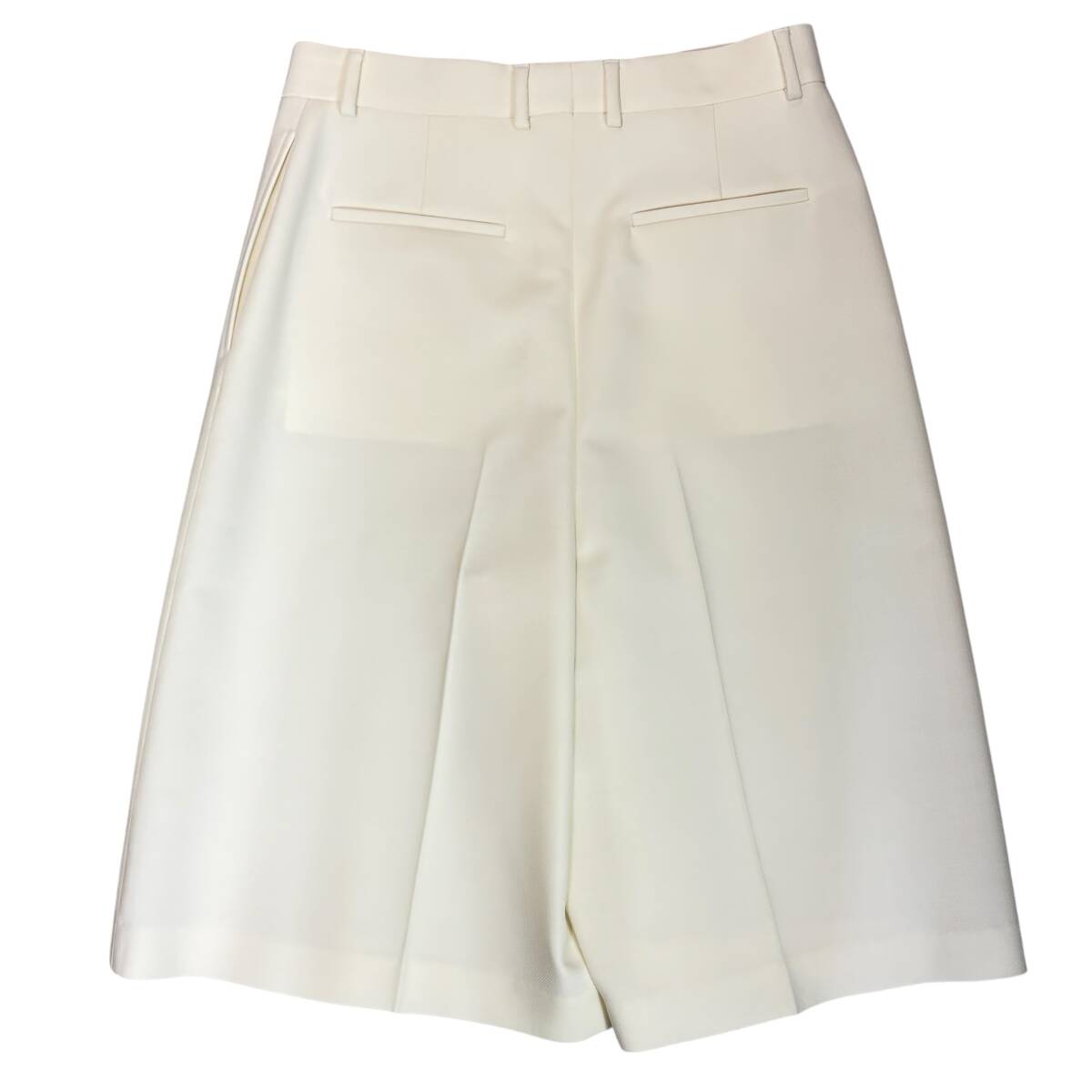 [ не использовался товар ][ справка обычная цена 115,500 иен ] Ferragamo tuck flair шорты #42 tuck брюки flare pants шорты блузон FERRAGAMO