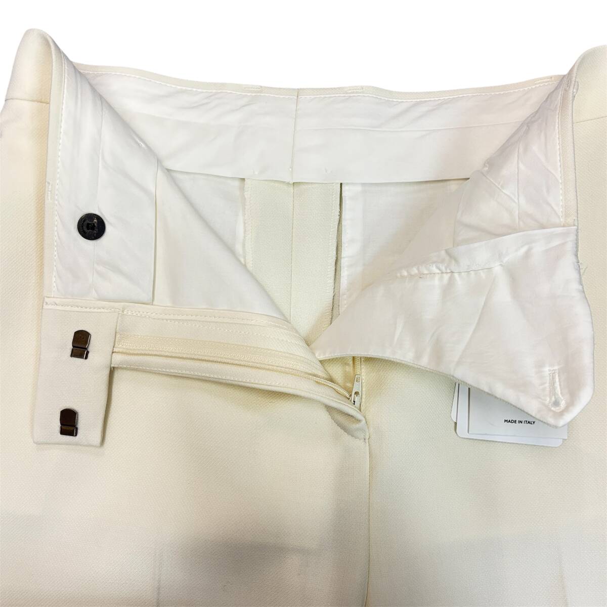 [ не использовался товар ][ справка обычная цена 115,500 иен ] Ferragamo tuck flair шорты #42 tuck брюки flare pants шорты блузон FERRAGAMO