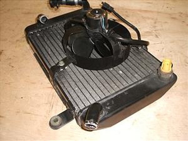 MB2111 スカイウェイブ400 ラジエター CK41A-1034