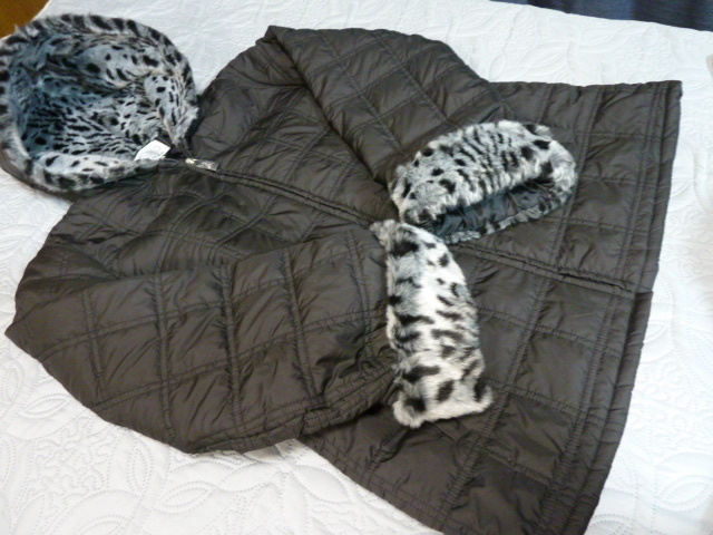 *47* 美品 KRIZIA クリツィア 黒 ブラックXレオパードファー 中綿 キルティング フルジップ パーカー ジャケット L レタパ600円発送 同梱OK_画像1