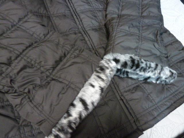 *47* 美品 KRIZIA クリツィア 黒 ブラックXレオパードファー 中綿 キルティング フルジップ パーカー ジャケット L レタパ600円発送 同梱OK_画像4