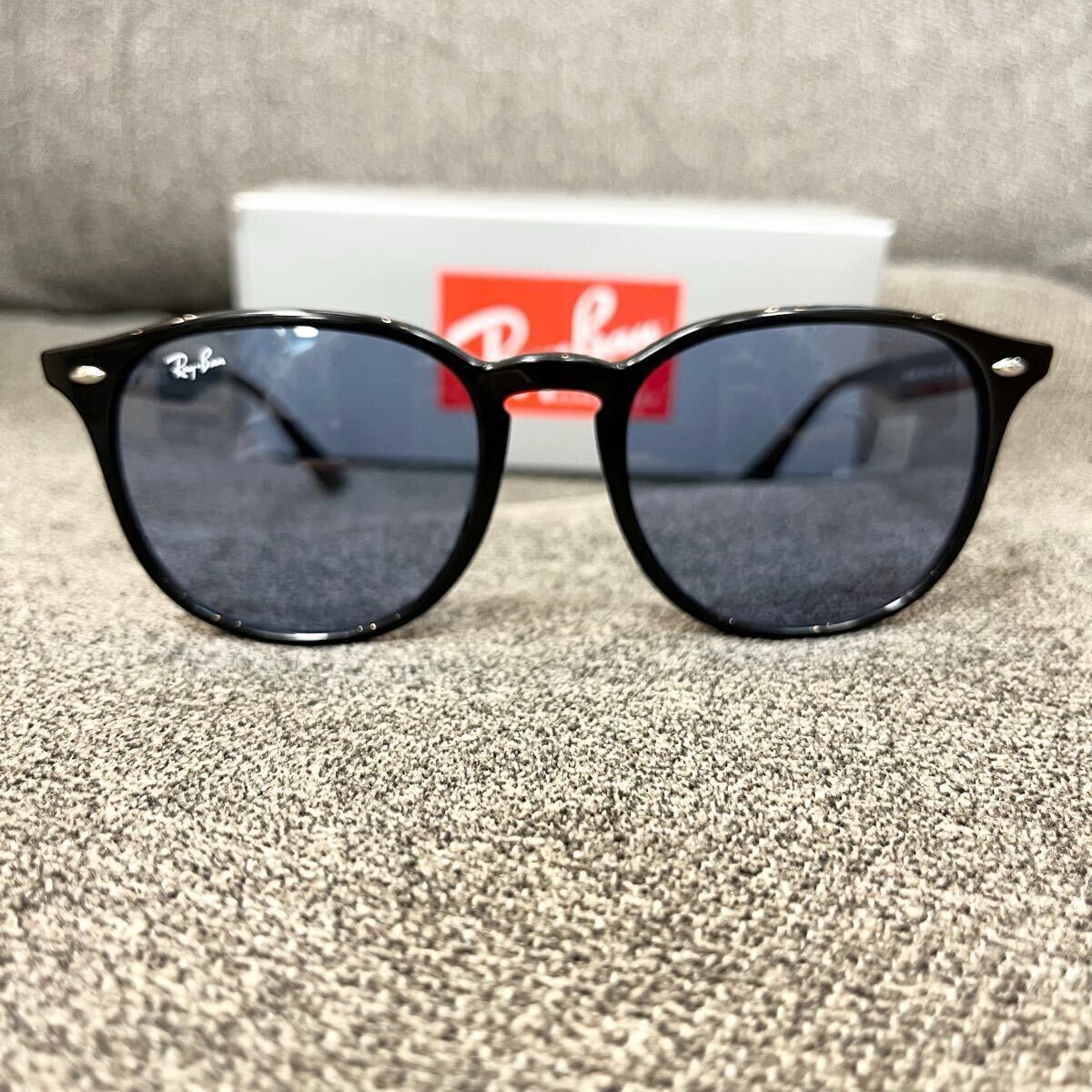 即決!正規品RayBan レイバン サングラス RB4259F 601/80 53 ブラック/ブルー アジアンフィット ルックスオティカジャパン正規 ケース茶_画像2