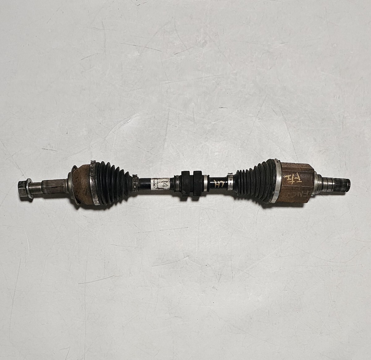 日産 セレナ・FNC28/NC28 純正 MR20DD/4WD フロントドライブシャフト 左 ASSY 良品 低走 2023年車 ※4WD専用 品番:39101-7DC0A_画像1