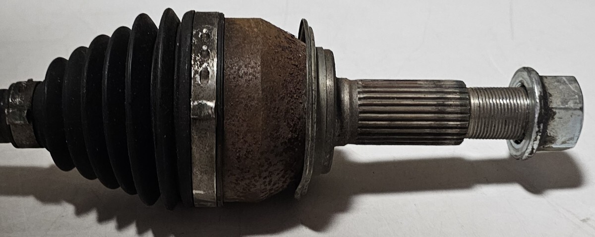 日産 セレナ・FNC28/NC28 純正 MR20DD/4WD フロントドライブシャフト 左 ASSY 良品 低走 2023年車 ※4WD専用 品番:39101-7DC0A_画像4