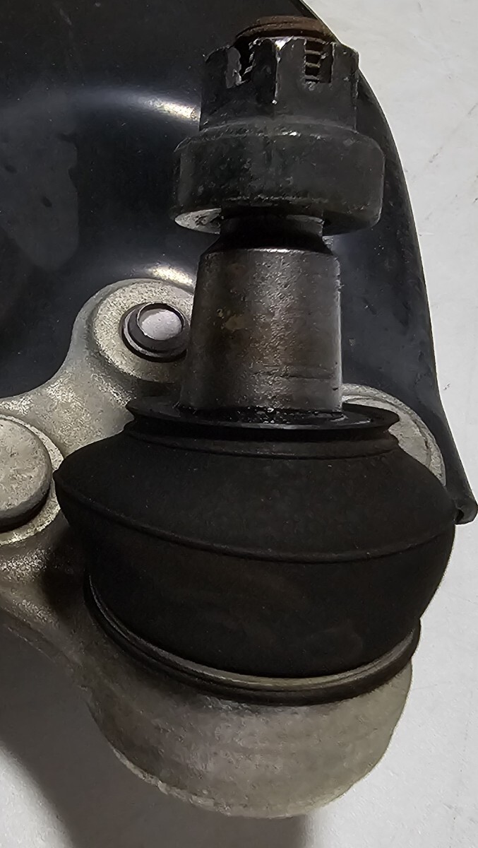 トヨタ RAV4・MXAA52 純正 フロントロアアーム 右 ボールジョイント付 良品 2024年 MXAA54/AXAH54 ハリアーMXUH80/AXUH80 品番:48068-42070_画像3