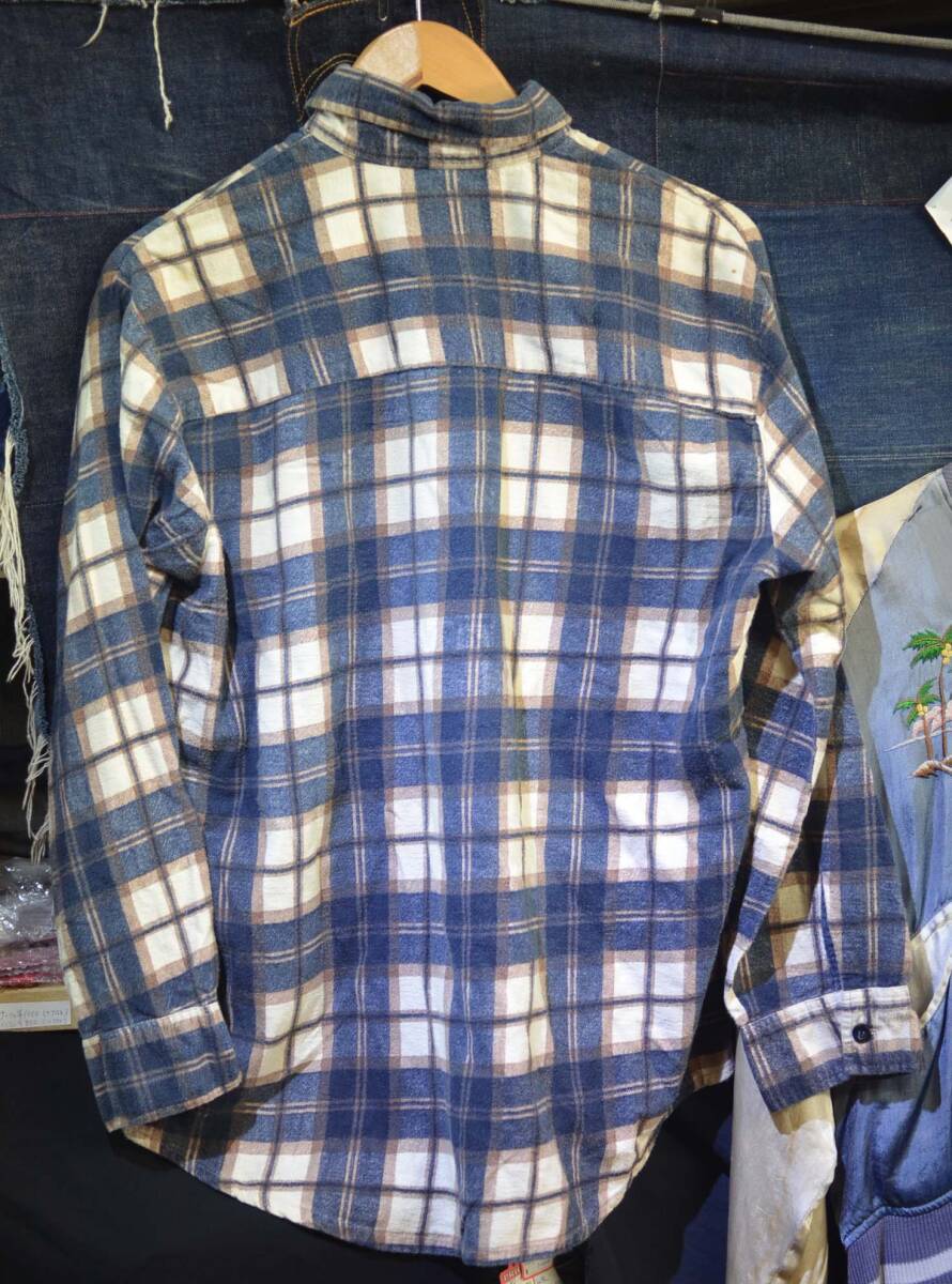 D528/ 70's ヴィンテージ コットンプリントネル　ネルシャツ　美品_画像3