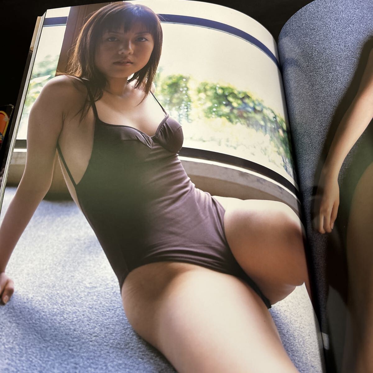 25-10-28『 広瀬麻衣　ファースト写真集　mai17's Letter』ビキニ　水着_画像6