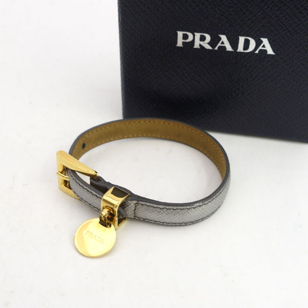# Prada браслет кожаный ремень серебряный M с футляром 1IB030 (0990014298)