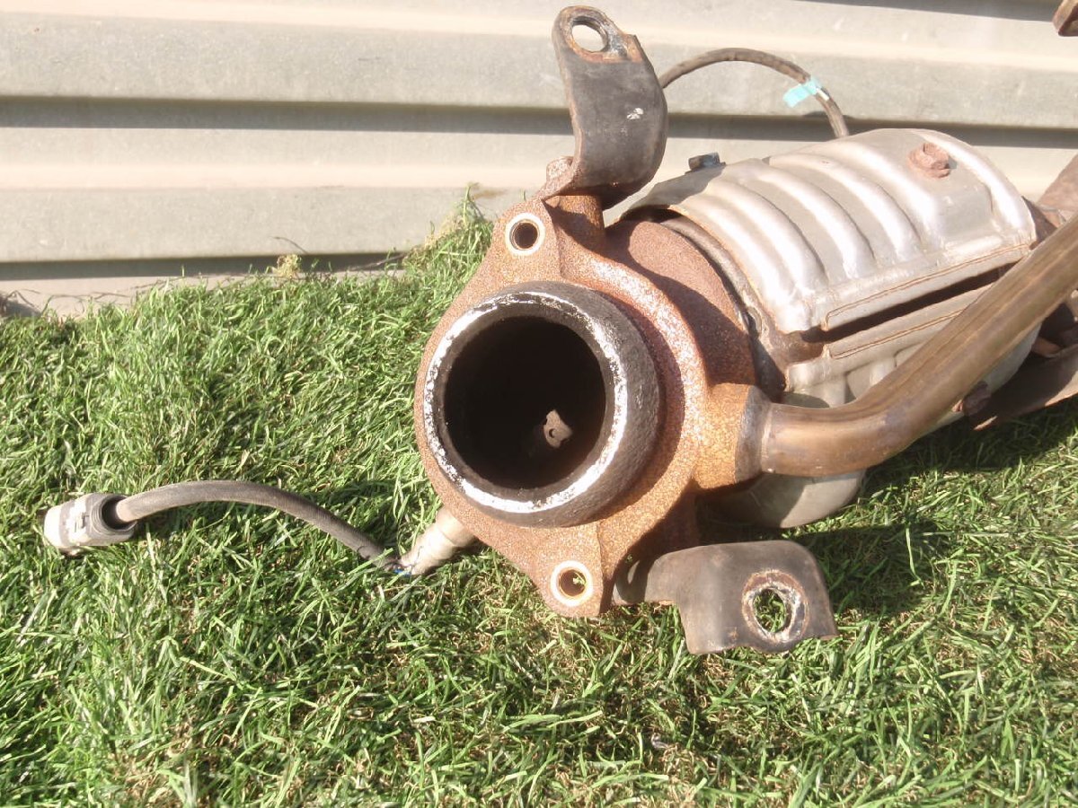 AZR60G トヨタ　ノアX　ヴォクシィ ヴォクシー 後期　ショクバイ 触媒　エキゾーストマニホールド　エキマニ　370948JJ_画像4