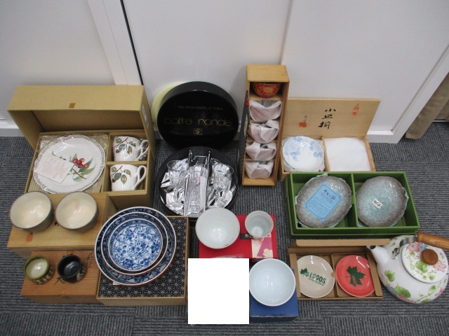 1240/A ノリタケ 有田焼 お皿 小皿 グラス 等 食器おまとめ 未検品 Bセット_画像1