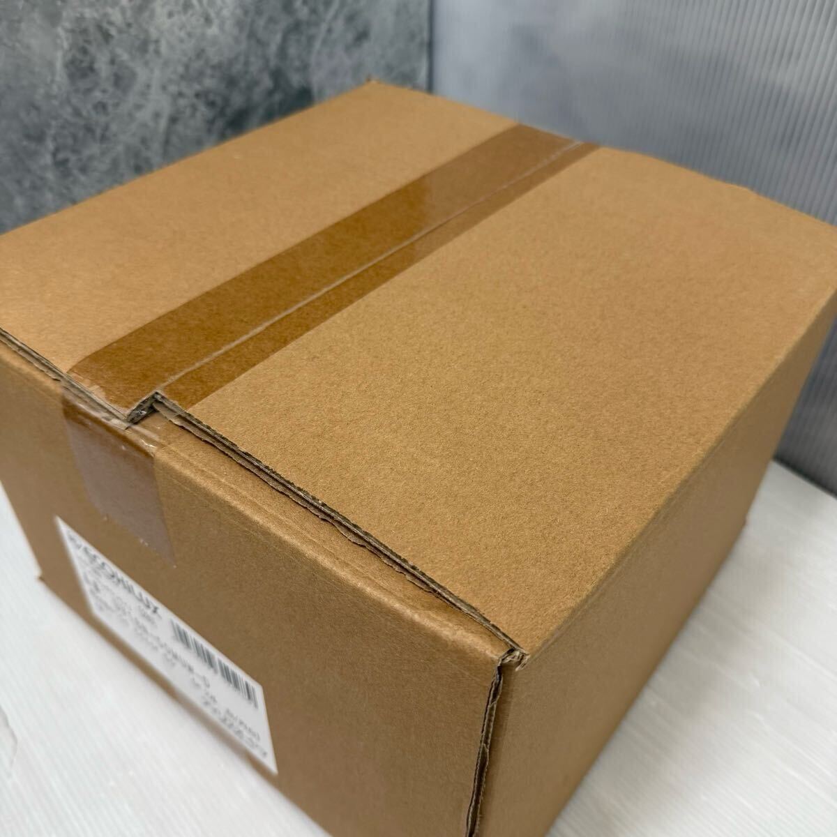 アイリスオーヤマ LED ユニバーサル ダウンライト UV18N-50MUW-D 埋込穴径Φ150 1/2配光角50°5000K 調光対応 施設 店舗向け 新品 ②_画像4