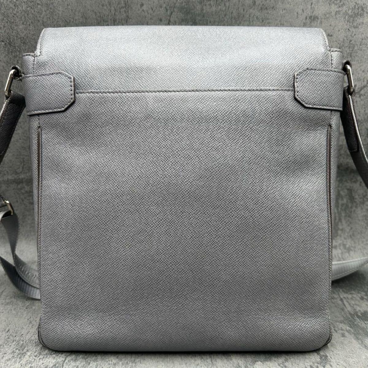 美品 ルイヴィトン LOUIS VUITTON ミロ メンズ メッセンジャーバッグ タイガ 斜め掛け A4 フラップ ショルダー レザー 灰 グレー M32631_画像3