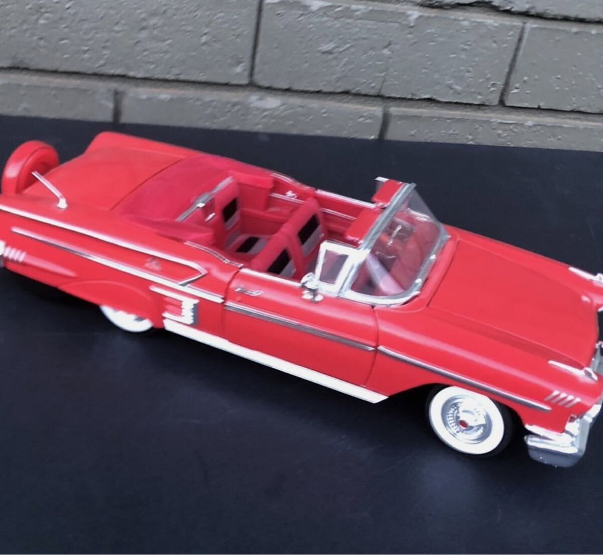 Motor Max 1958 Chevrolet Impala с откидным верхом 1:18 шкала литье под давлением модель подъёмник имеется б/у товар. Lowrider гидро 