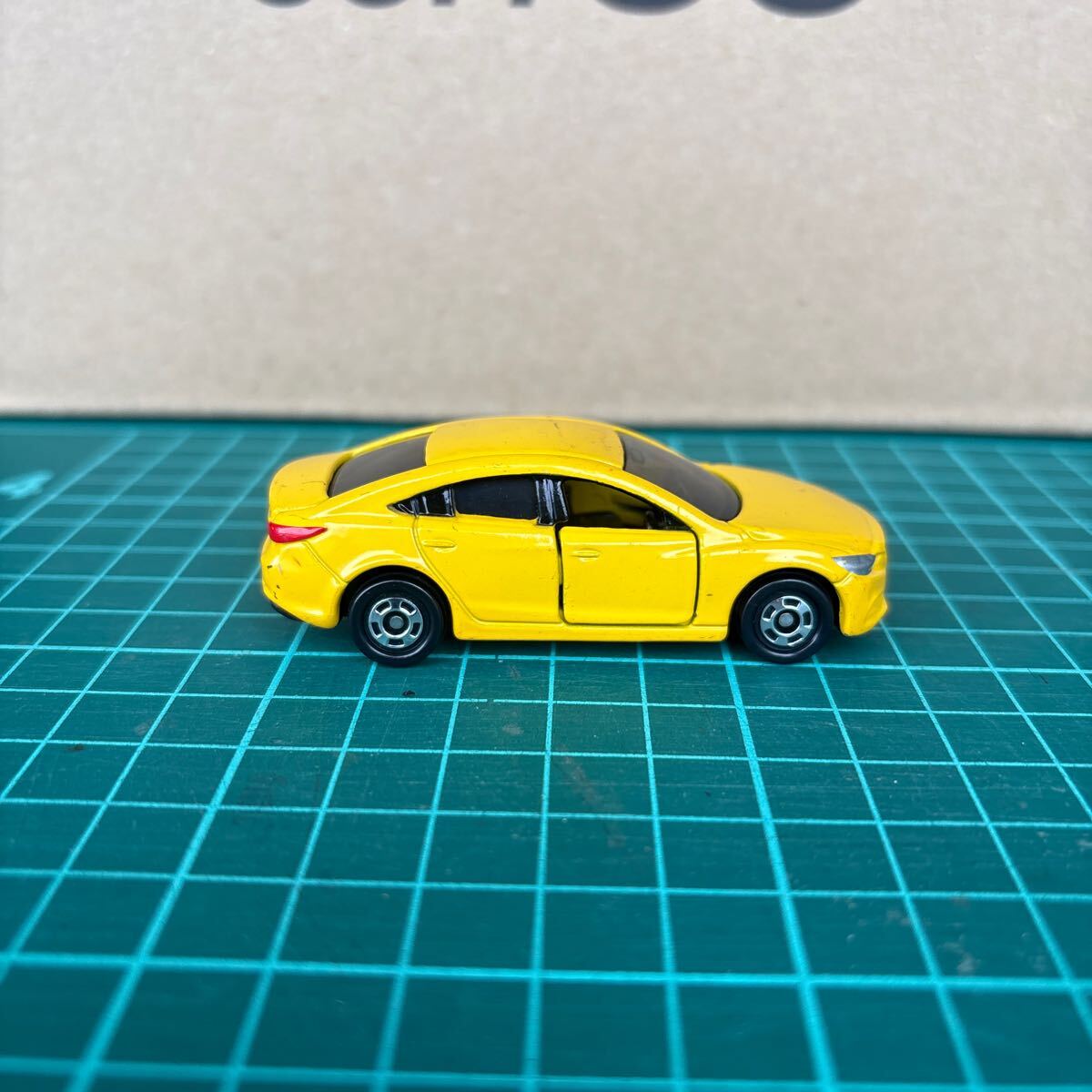 トミカ マツダアテンザ ジャンク扱い_画像5
