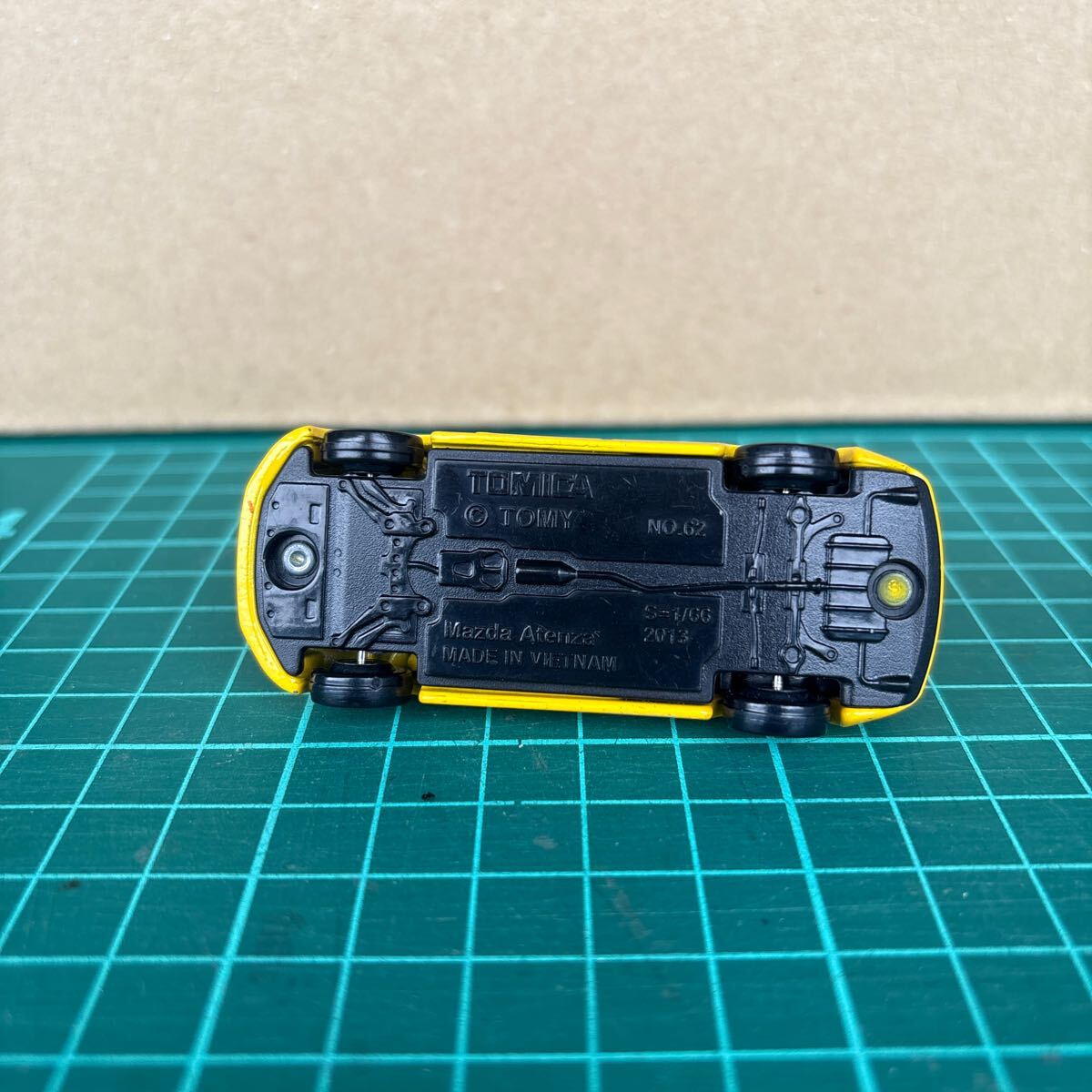トミカ マツダアテンザ ジャンク扱い_画像7