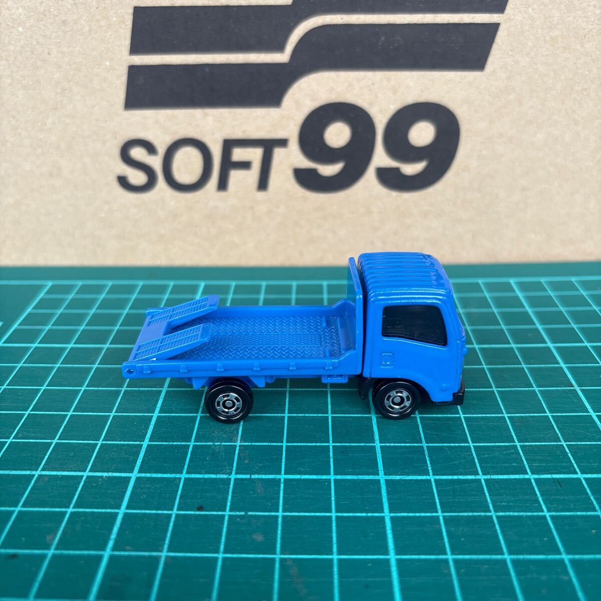 トミカ いすゞエルフ車両運搬車 ジャンク扱い_画像5