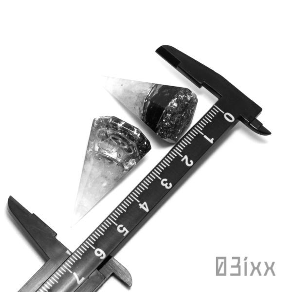 【送料無料・即決】盛塩オルゴナイト 六角錐ミニ 2点セット エメラルド 翠玉 安定の石 天然石 インテリア お守り 盛り塩 【5月誕生石】_画像9