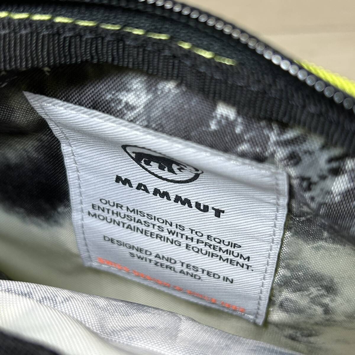 【YH-3838】 保管品 タバコ臭強め有 MAMMUT マムート Xeron Sacoche エクセロン サコッシュ バッグ ショルダー_画像8