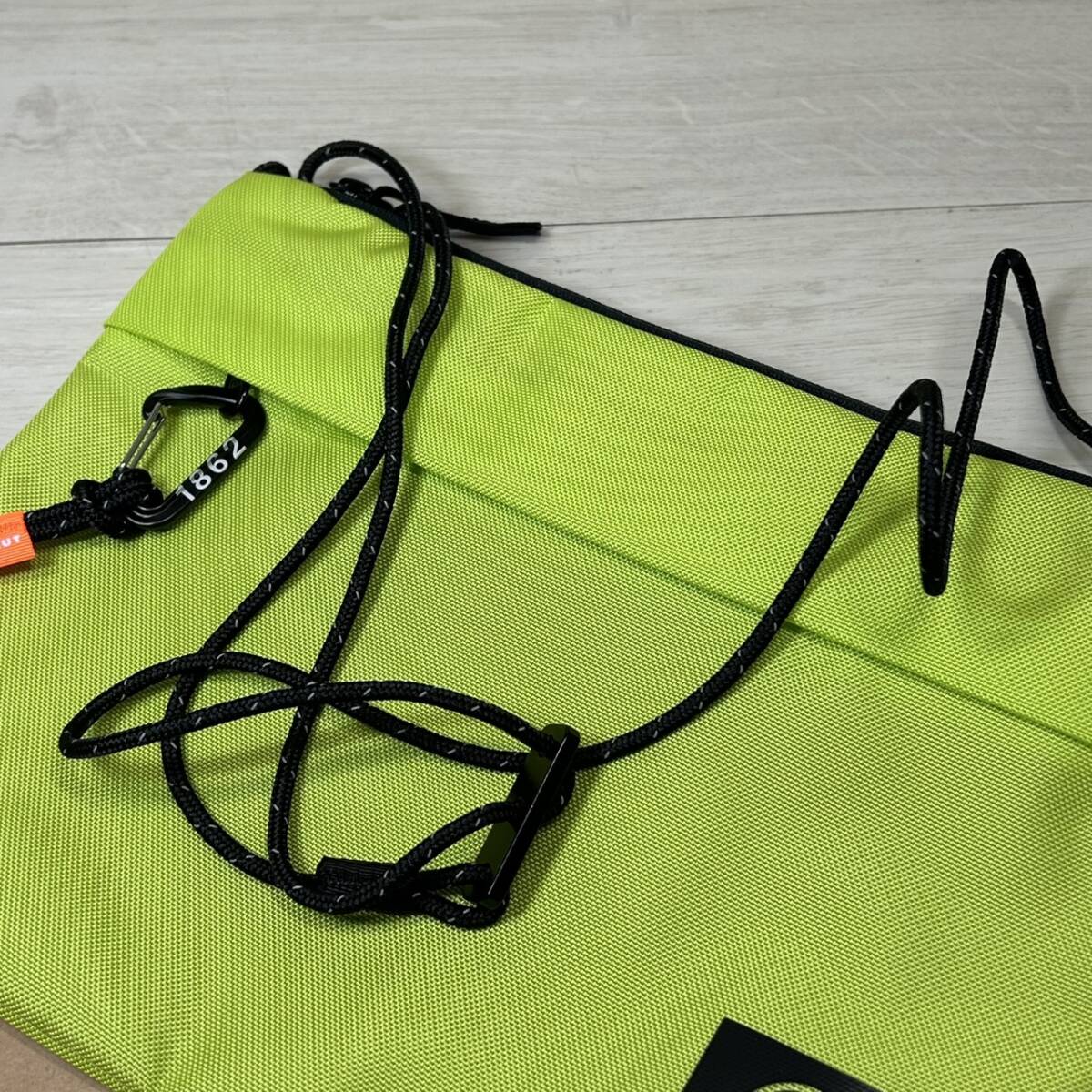 【YH-3838】 保管品 タバコ臭強め有 MAMMUT マムート Xeron Sacoche エクセロン サコッシュ バッグ ショルダー_画像6