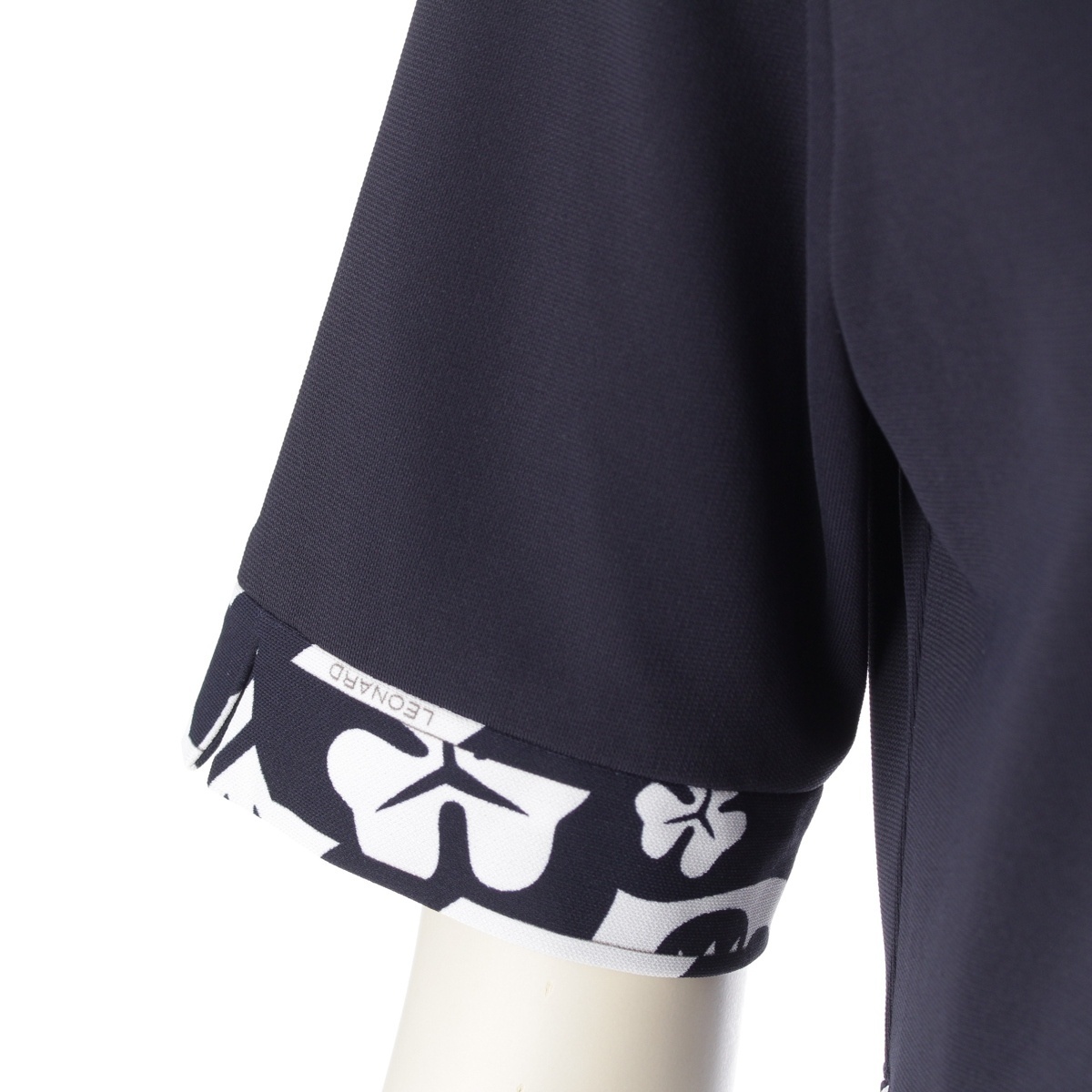 レオナール スポーツ フラワー 花柄 総柄 半袖 ワンピース 0559633 ネイビー 38【中古】