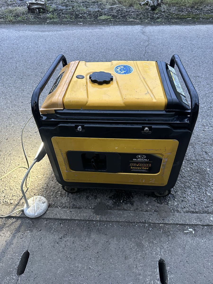 （動作確認済み）スバル インバーター発電機 SGi38SE 3.8KVA 589.1時間稼働 エンジン駆動（エンジン始動）（発送可能）_画像4