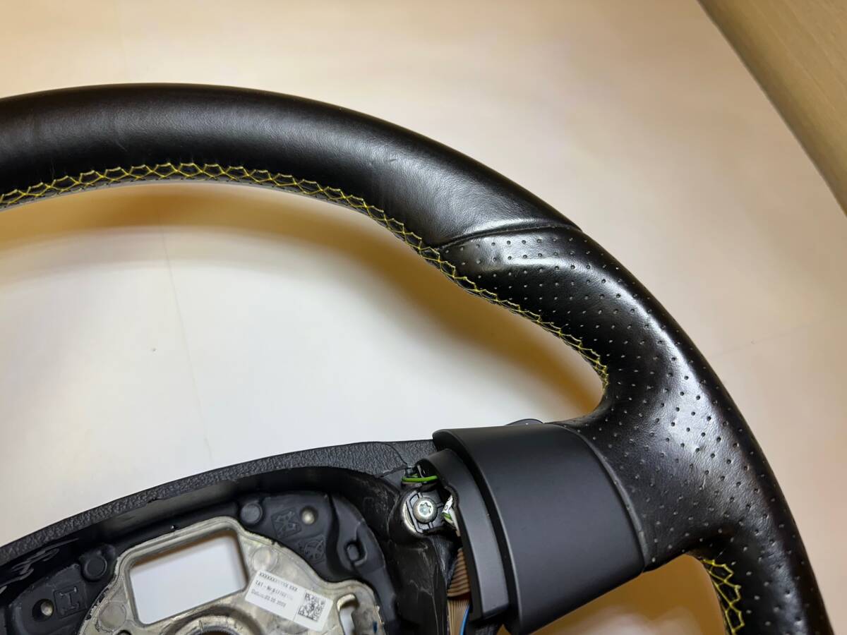 ◇◇VW フォルクスワーゲン純正 ゴルフV GTI ピレリ 限定車用 イエローステッチ VW ゴルフ5・EOS等 USED品 ◇◇_画像5