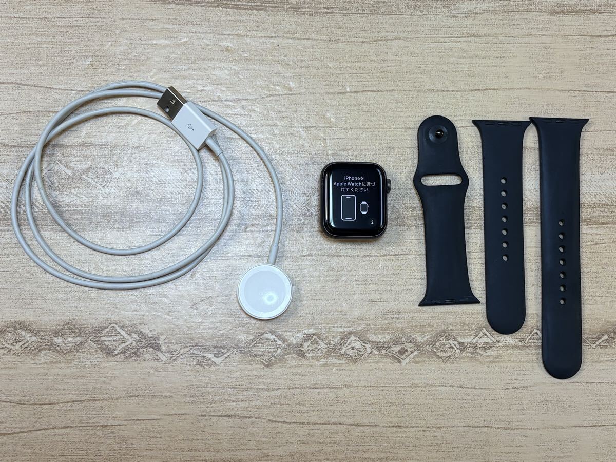 ■Apple Watch Series 5 GPSモデル 40mmケース MWV82J/A スペースグレイ アップルウォッチシリーズ5_画像1