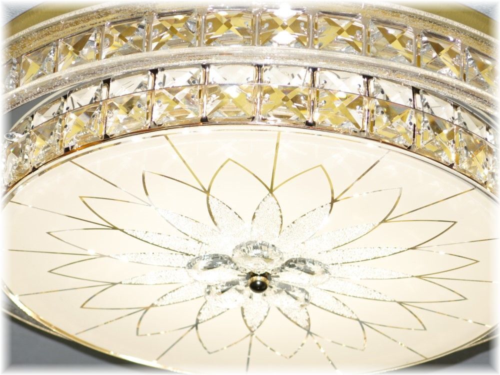 【送料無料!】☆新品・超激安即決!☆綺麗なデザインガラスLEDクリスタルシャンデリア・調光&調色タイプ_画像2