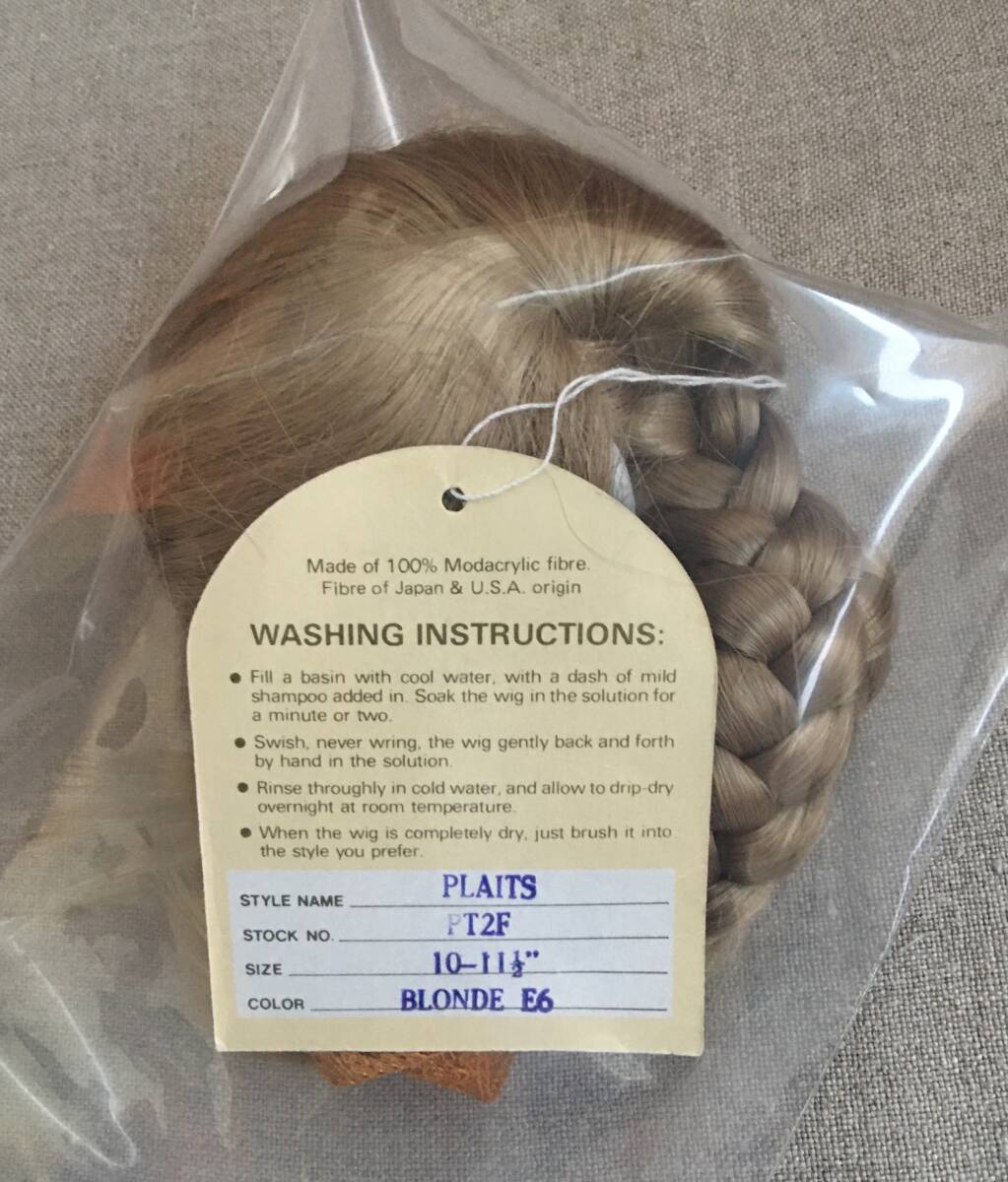 10w ビスクドール用ウィッグ Wee 3 Collection PLAITS(PT2F) サイズ10-11.5インチ BLONDE E6 (ブロンド)_画像9