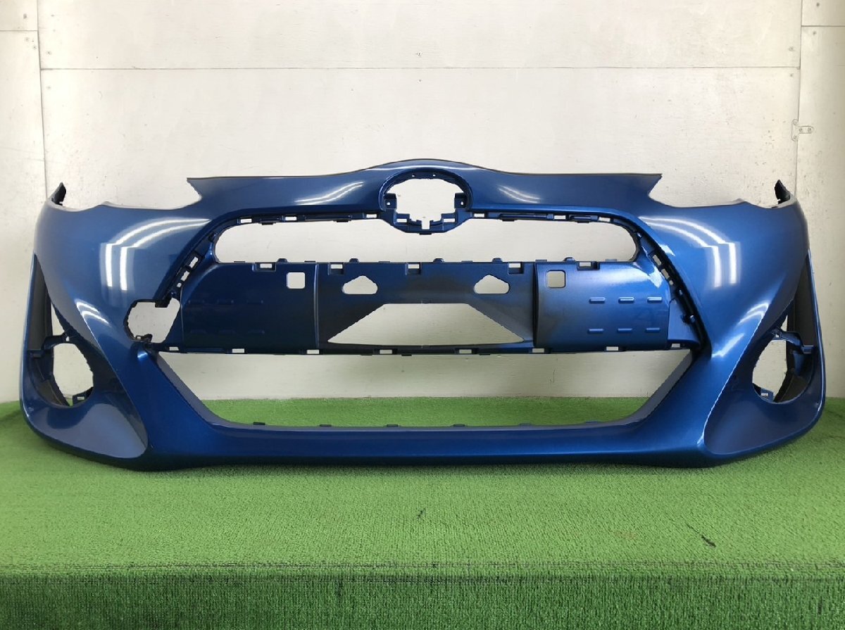 89262◇NHP10 アクア【中期】純正 フロントバンパー 52119-52A10/20◇A3_画像1