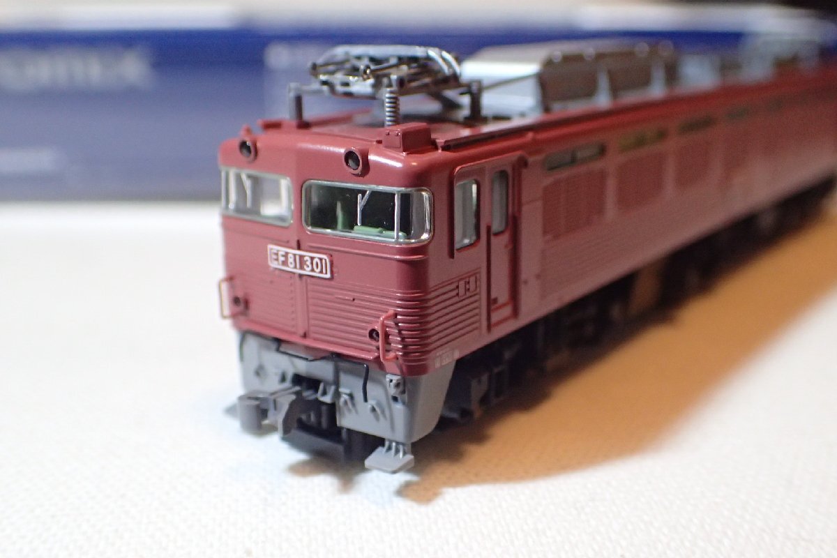 美品 TOMIX 9133 EF81-300(1次型・ローズ) 1両 フライホイール 昼白色LEDライト 常磐線で活躍 EF81-301 Nゲージ 電気機関車_画像1