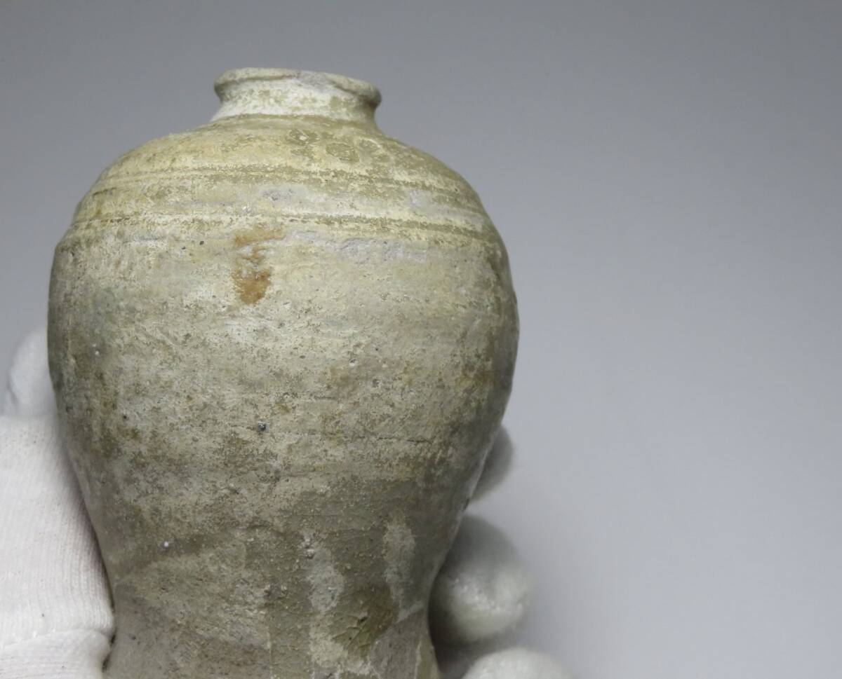 韓国美術 朝鮮 高麗 青磁梅瓶 小壺 高麗青磁 菊花紋 時代物_画像5