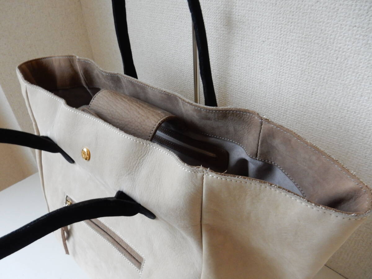 本革☆MAISON DE REEFUR(メゾンドリーファー)☆A4対応☆トートバッグ ライトベージュ(金具ゴールド)_画像8