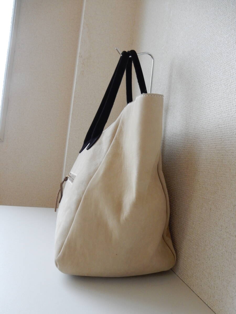 本革☆MAISON DE REEFUR(メゾンドリーファー)☆A4対応☆トートバッグ ライトベージュ(金具ゴールド)_画像3