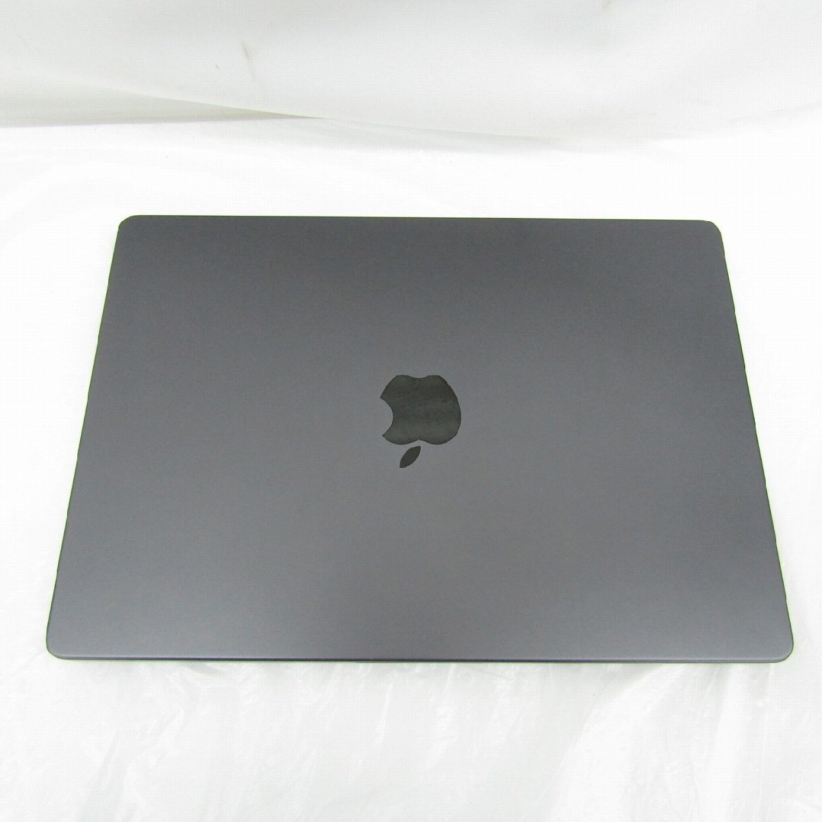 【中古品】Apple MacBook Pro Liquid Retina XDRディスプレイ 14.2インチ MRX33J/A スペースブラック A2992 18GB/SSD512GB 708103068 1019