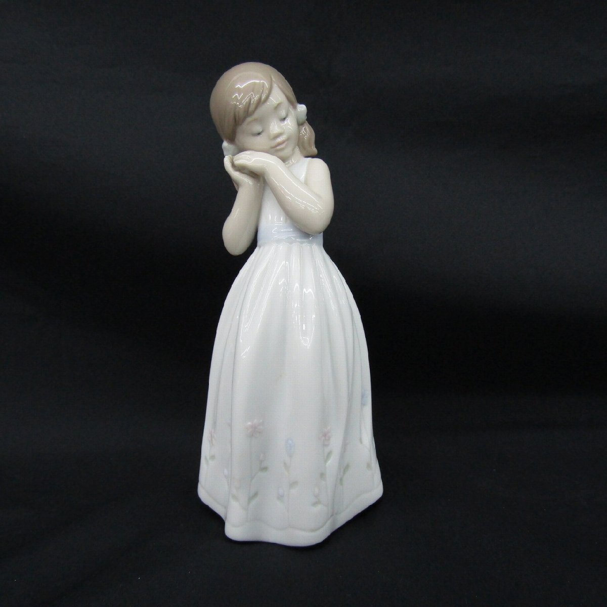 【中古品】LLADRO リヤドロ フィギュリン 6973 「わが家のプリンセス」 置物 本體のみ 11953506 1019