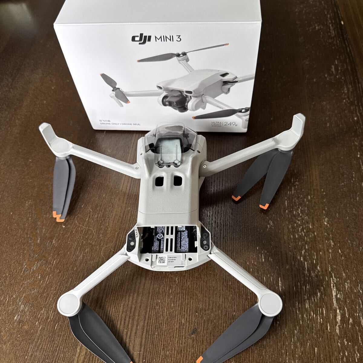 DJI Mini3 未アクティベート、機体登録無 、新品開封品、バッテリー3個(2個はプラスバッテリー)_画像2