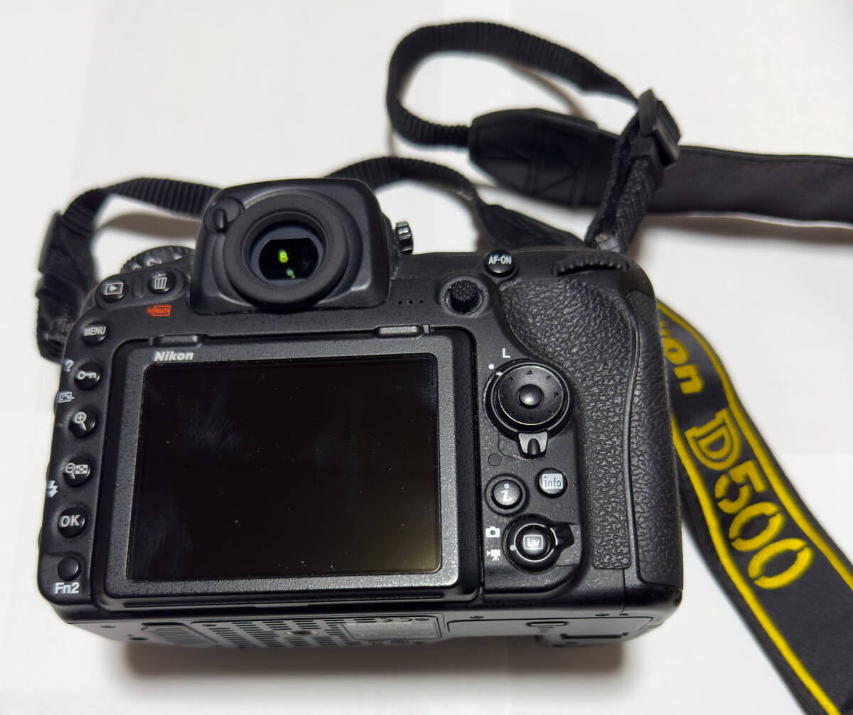 Nikon ニコン D500 シャッター数52,263回 _画像3