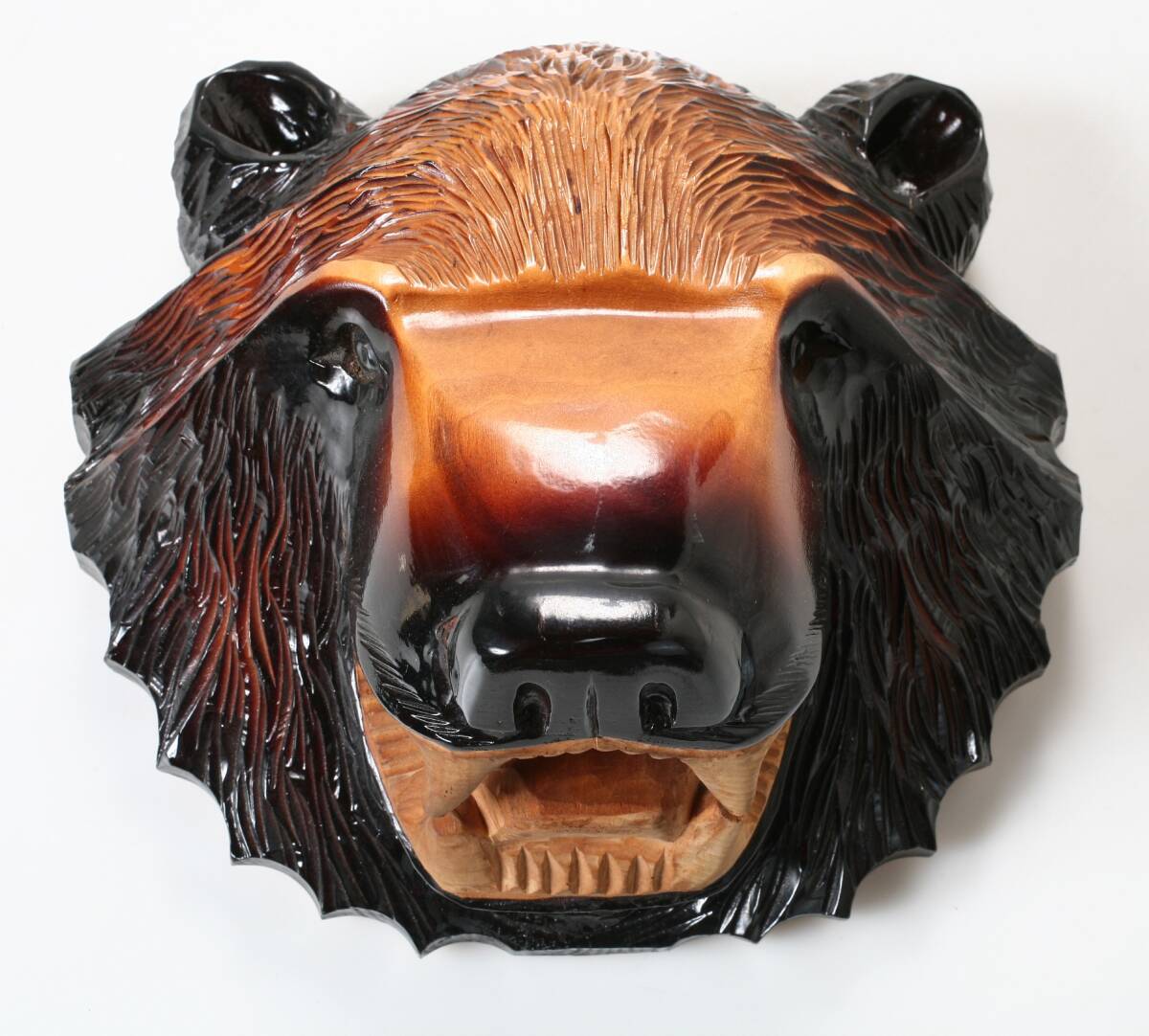 木彫り 熊 壁掛け 9号 昭和新山 昭和57年 北海道 民芸品 彫刻 _画像1