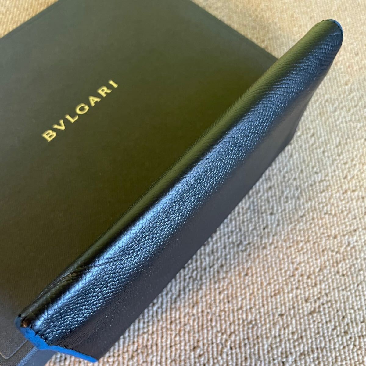  один иен прекрасный товар BVLGAR BVLGARY Be Zero длинный бумажник Logo любитель Be Zero складывающийся пополам черный длинный кошелек bai цвет 