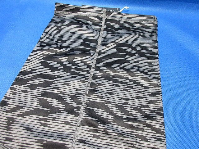 新品 adidas/アディダス グラフィック ネックスヌード ネックウォーマー JSE65 フリー ブラック(IW6696)　※ネコポス便対応_画像4