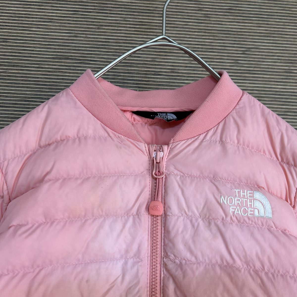 ノースフェイス 中綿ジャケットTBALL 子供110 ピンク刺繍 キッズH1 古着 入手困難 激レア 希少 人気 ワンポイントロゴ 袖ロゴ_画像2